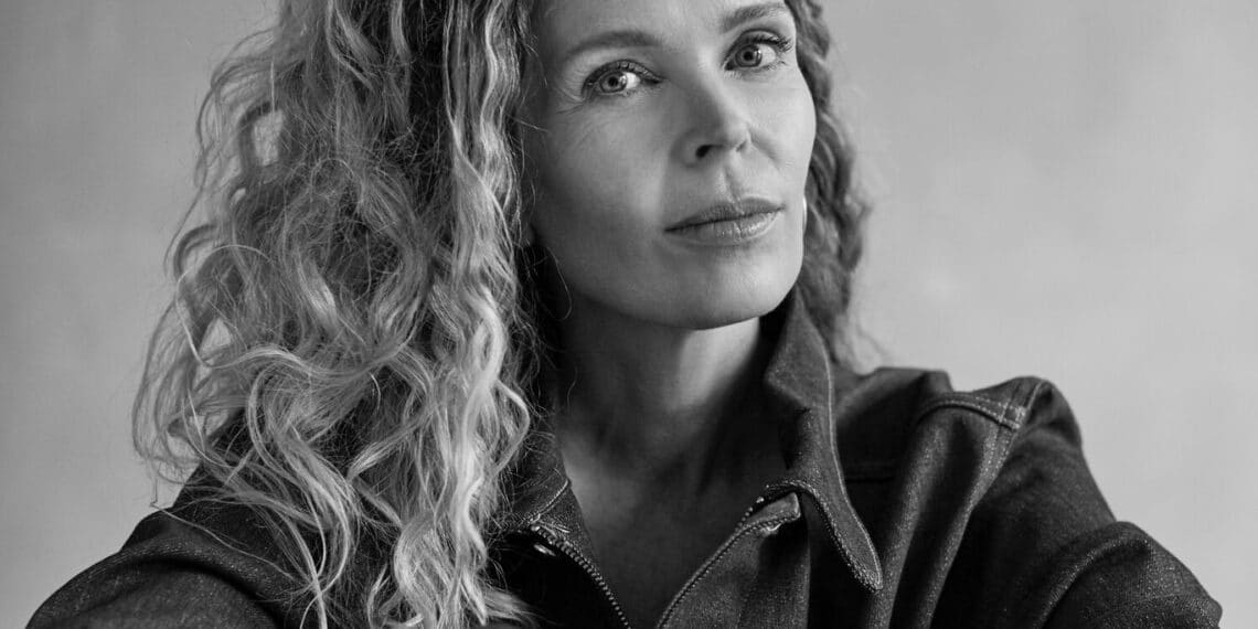 Auteur Roxane van Iperen komt naar Haarlem: ‘Ik ben maar een poppetje die een lijn uitlegt’