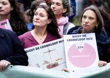 Luister terug: gelijke behandeling vrouwen blijft uitdaging: ‘Loonkloof groeit zelfs’