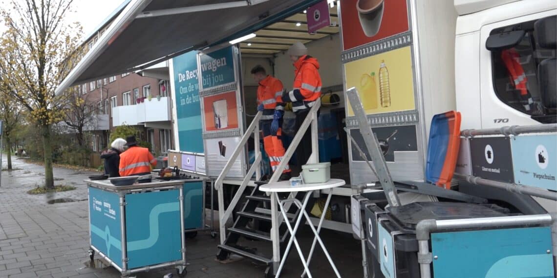 Honderdduizend kilo afval in twee jaar opgehaald door de Recyclewagen: ‘Hopen op meer’