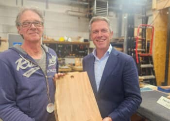 1800 – 2022: Eindelijk snijplanken van omgewaaide beuk in de Bolwerken