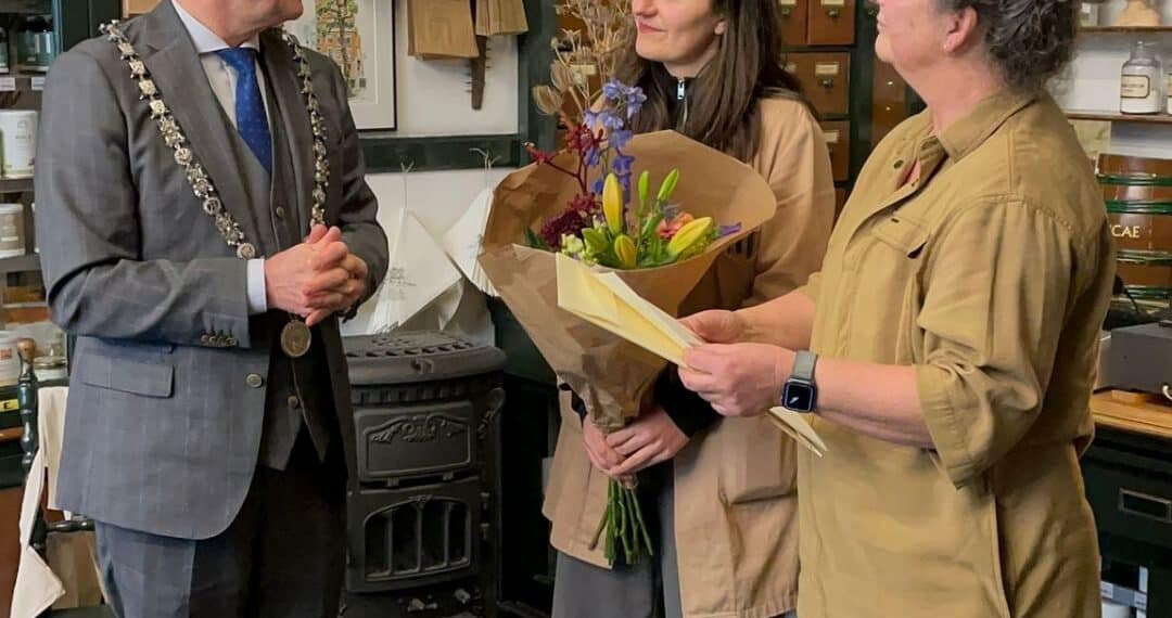 Sophie van Os over het predicaat ‘Hofleverancier’ voor drogisterij Van der Pigge