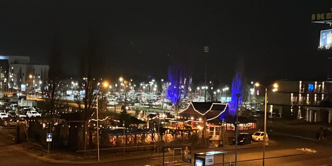 Regen kon de sfeer niet bederven op het Kerstival bij Houtbaar