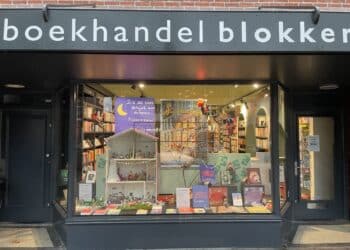 Winkeliers zetten ondanks opkomst kerst nog steeds vol in op Sinterklaasversiering: ‘Het is een mooie Nederlandse traditie’