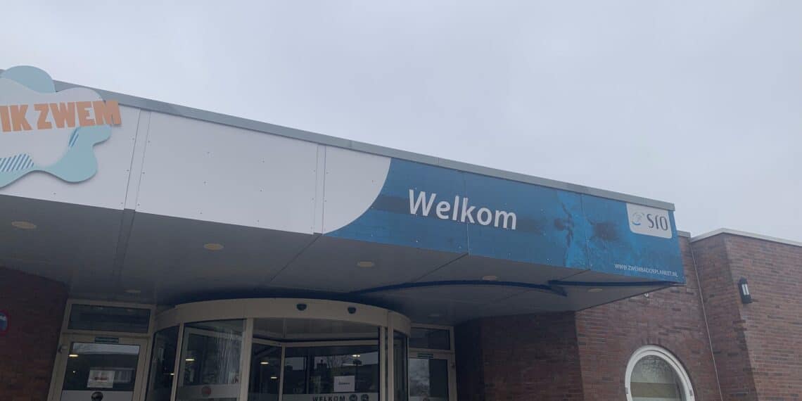 Roduner over herbouw zwembad De Planeet: ‘Een stad kan niet zonder zwembad’