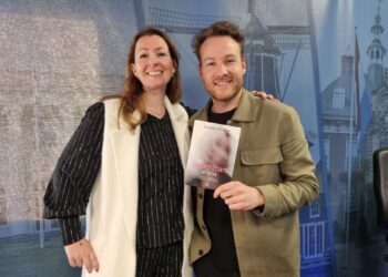 Haarlemse therapeut breekt taboe met boek over narcistische ouders