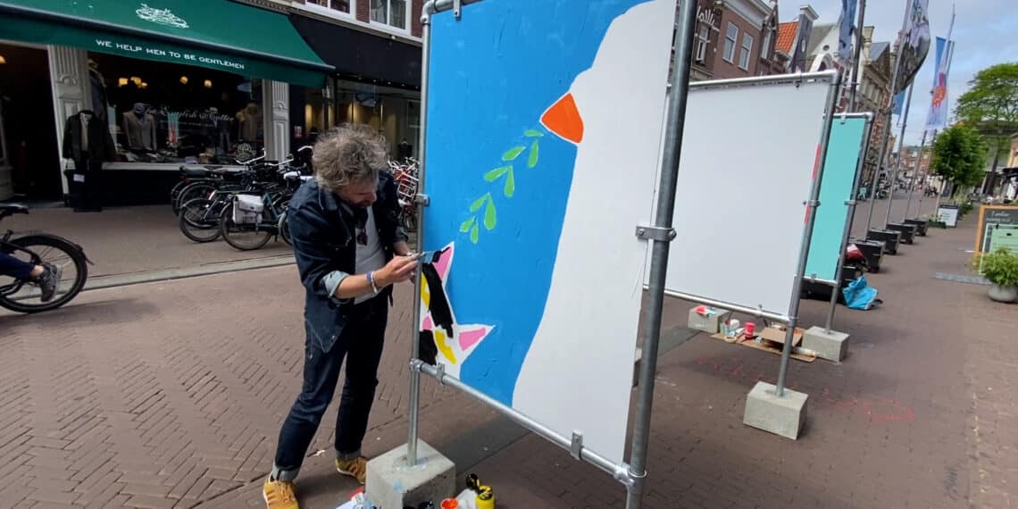 Illustratoren tekenen live in Haarlem voor speciale editie Stripdagen