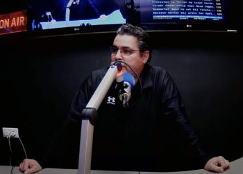 Softbalscheidsrechter Serge Meijer over zijn vak: ‘Je moet tegen een stootje kunnen’