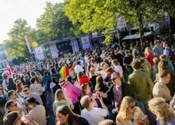 Queer Vibes Radio live vanaf Pride Haarlem op Haarlem105