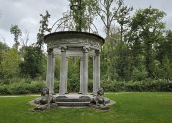 Openluchtconcert bij theekoepel Eindenhout