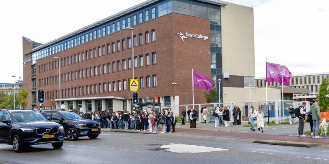 Haarlem College blijft open, Nova College schrapt lessen na onrust scholen regio