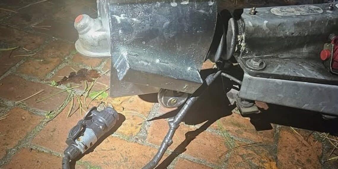 Twee mannen op heterdaad betrapt met gestolen aanhanger