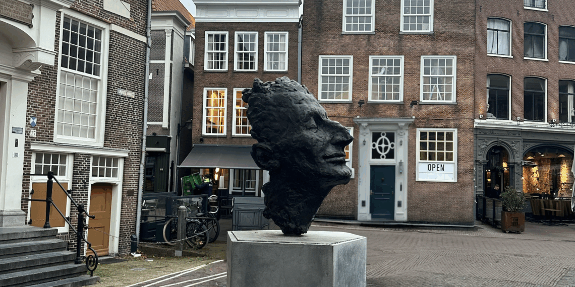 Stem Harry Mulisch nog één keer te horen op de Grote Markt door AI