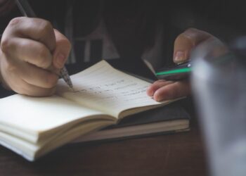 Scholen regio herkennen zorg over schrijfvaardigheid: ‘Geen vanzelfsprekendheid meer’