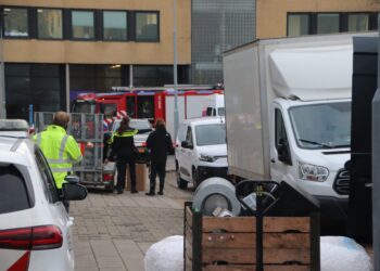 700 kilo illegaal vuurwerk en hennepkwekerijen in beslag genomen in Waarderpolder