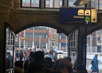 Geen treinen van Haarlem naar Amsterdam Centraal door sneeuwval