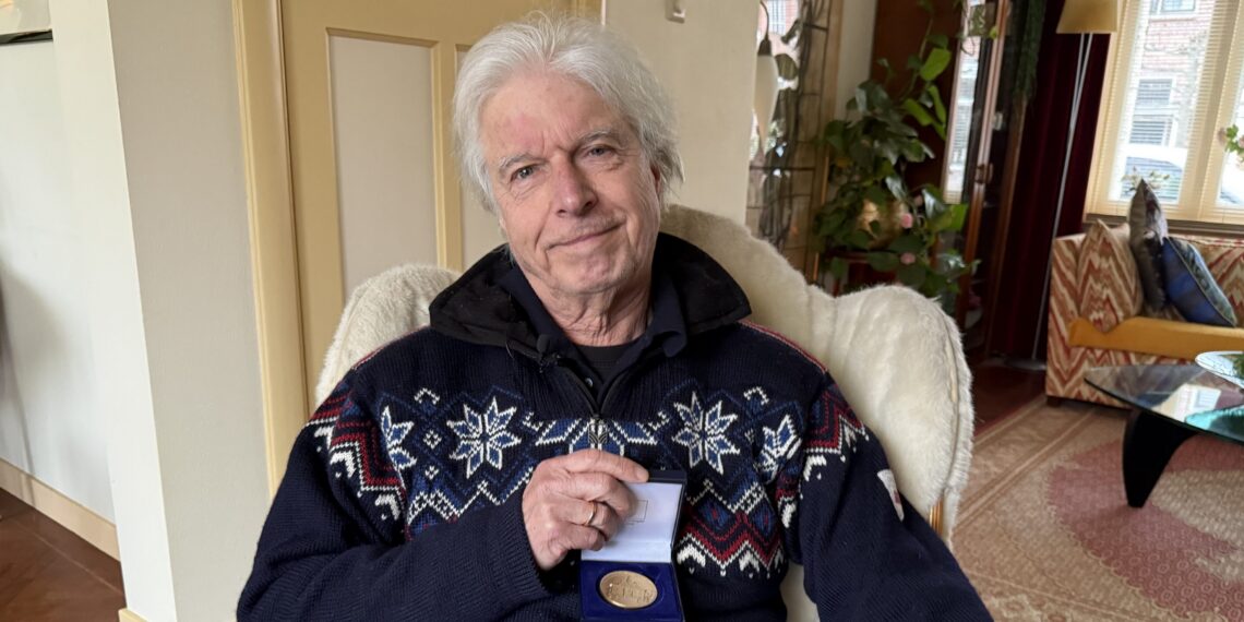 Op bezoek bij Boudewijn de Groot: ‘Terugkeer naar Heemstede was een kwestie van nostalgie’